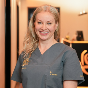 Dr. Jara Novotna