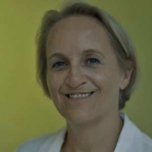 Dr. Gnädig
